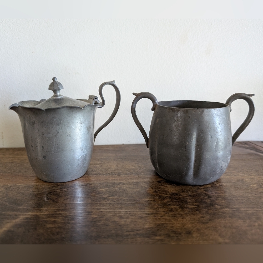 Vintage Set Of Pewter Creamer And Sugar Pitcher Stamped New Amsterdam Silver Co